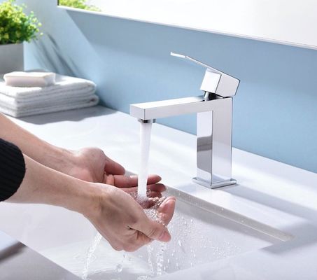 Lead Free Non Rusting Hot And Cold Basin Mixer Environmentally Friendly
